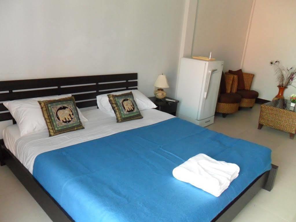 Malee Guesthouse And Restaurant Pattaya Εξωτερικό φωτογραφία